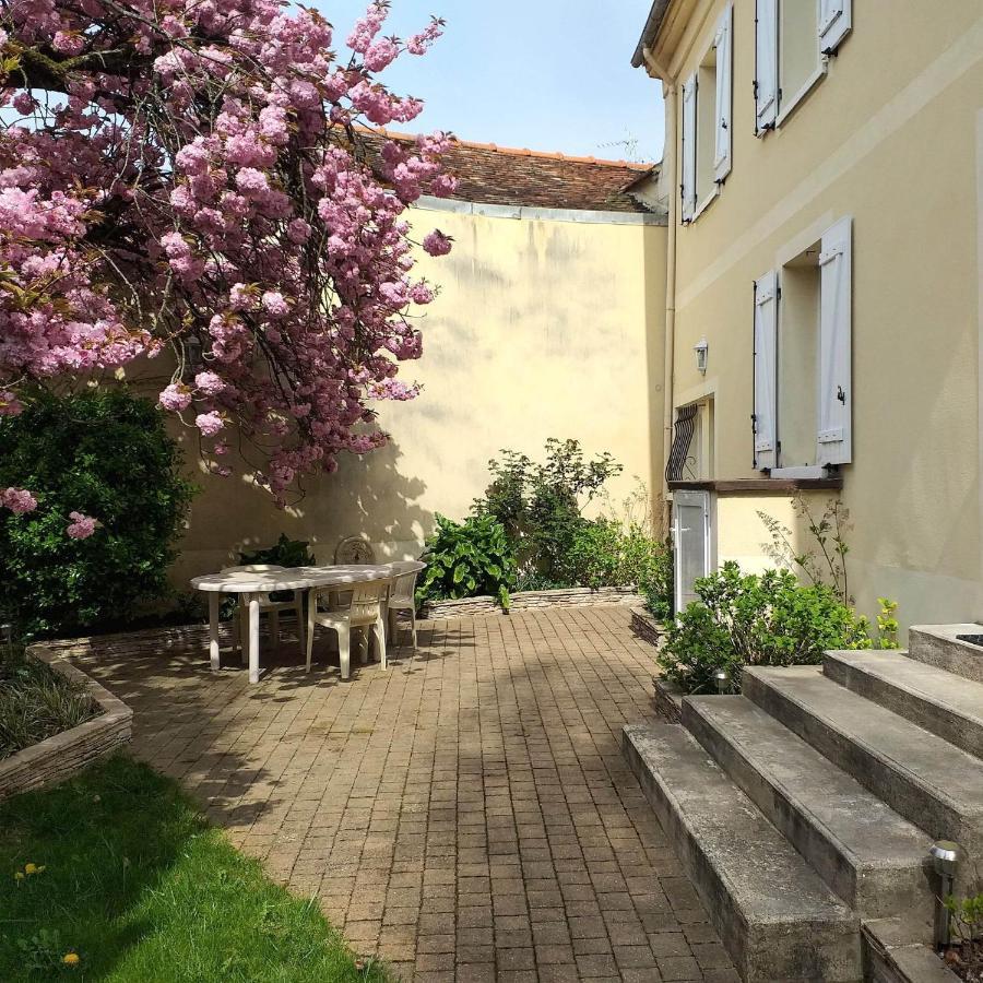 Appartement Square-bnb - Avec Jardin à 10 Min De Disneyland